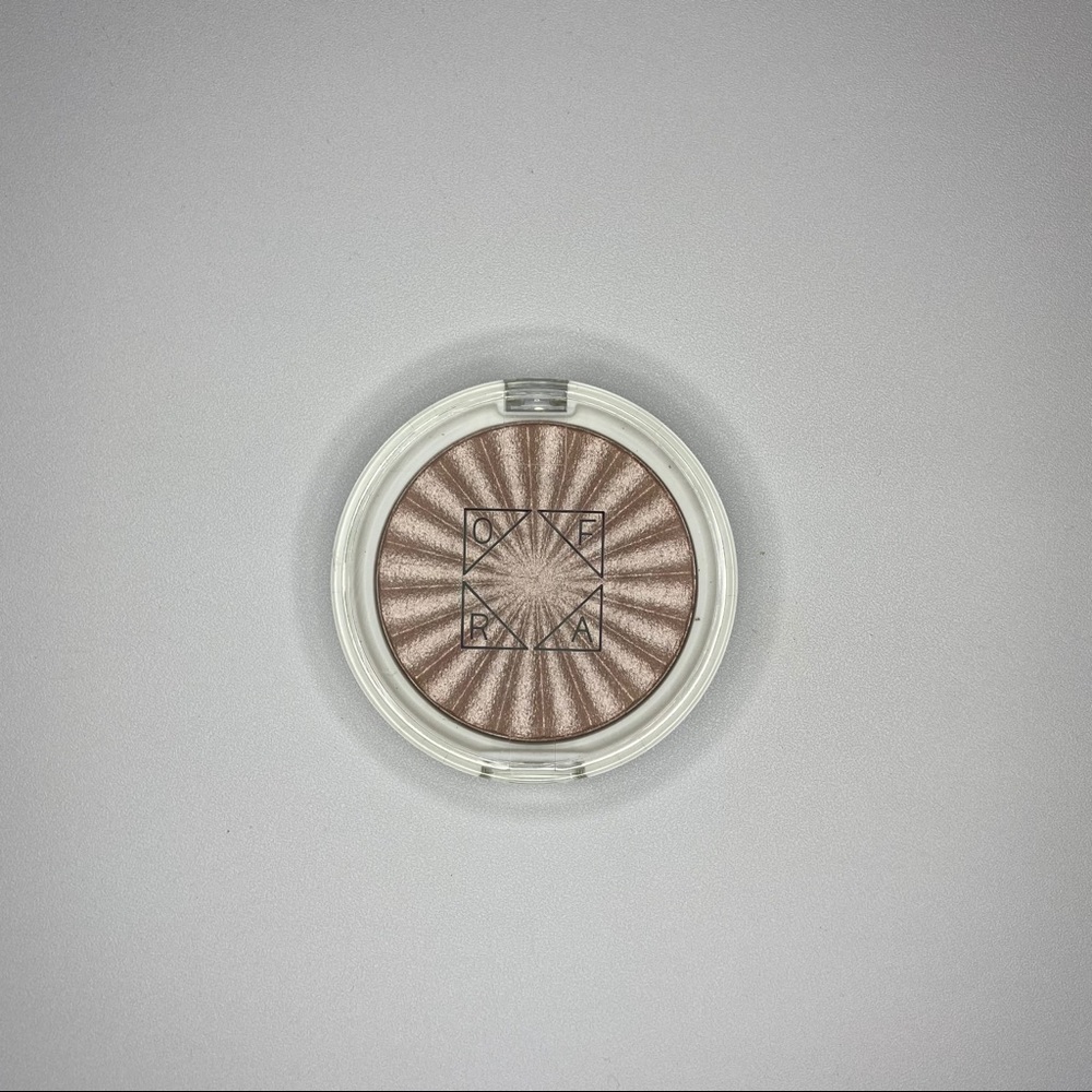 OFRA x TALIA MAR Highlighter